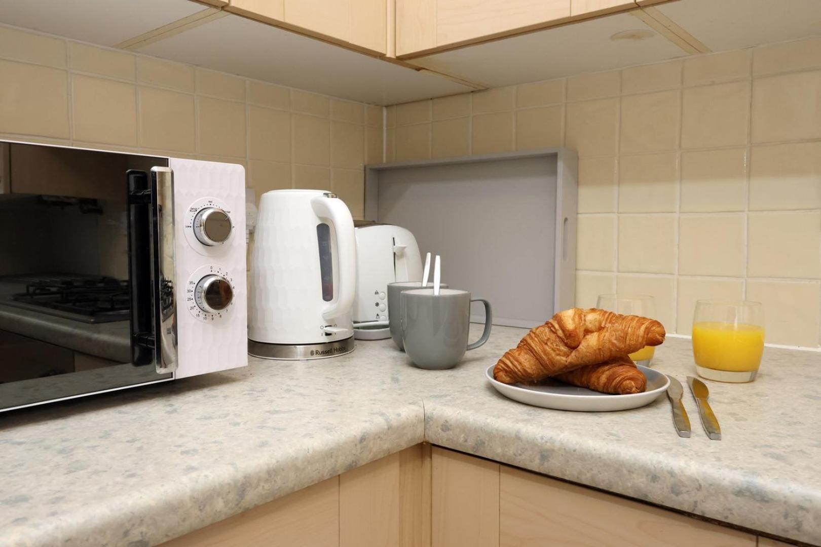 Apartament Relaxing 2-Bed Coastal Escape In Port Talbot Zewnętrze zdjęcie