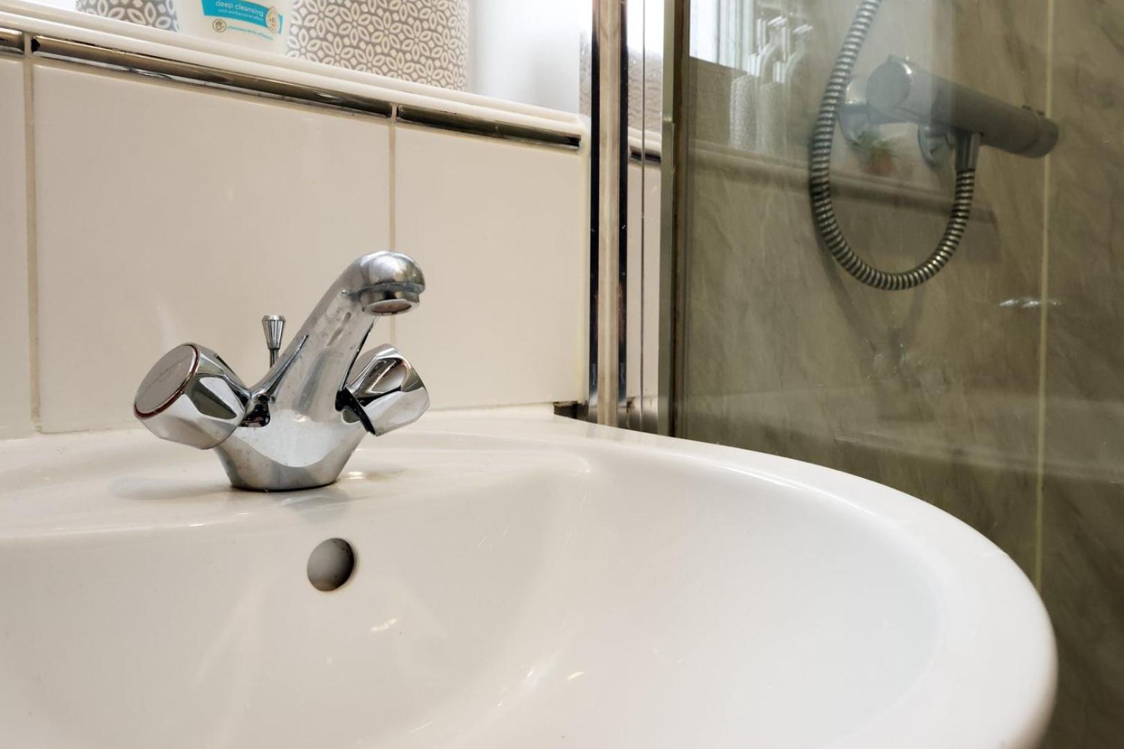 Apartament Relaxing 2-Bed Coastal Escape In Port Talbot Zewnętrze zdjęcie