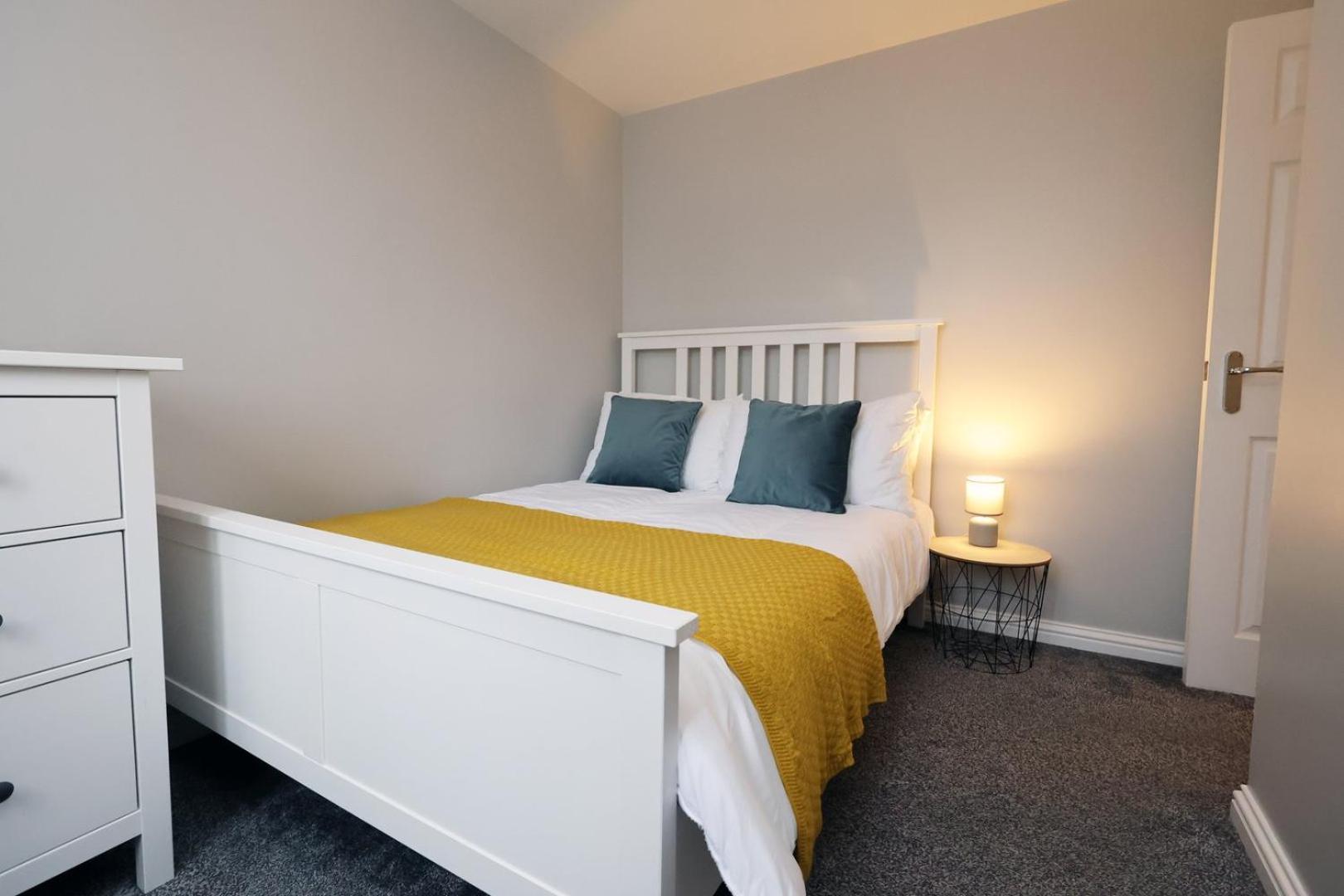 Apartament Relaxing 2-Bed Coastal Escape In Port Talbot Zewnętrze zdjęcie