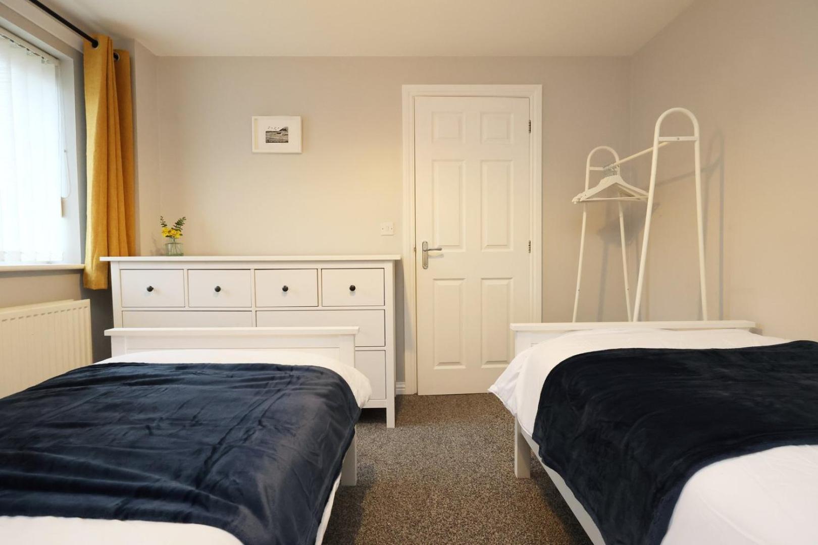 Apartament Relaxing 2-Bed Coastal Escape In Port Talbot Zewnętrze zdjęcie