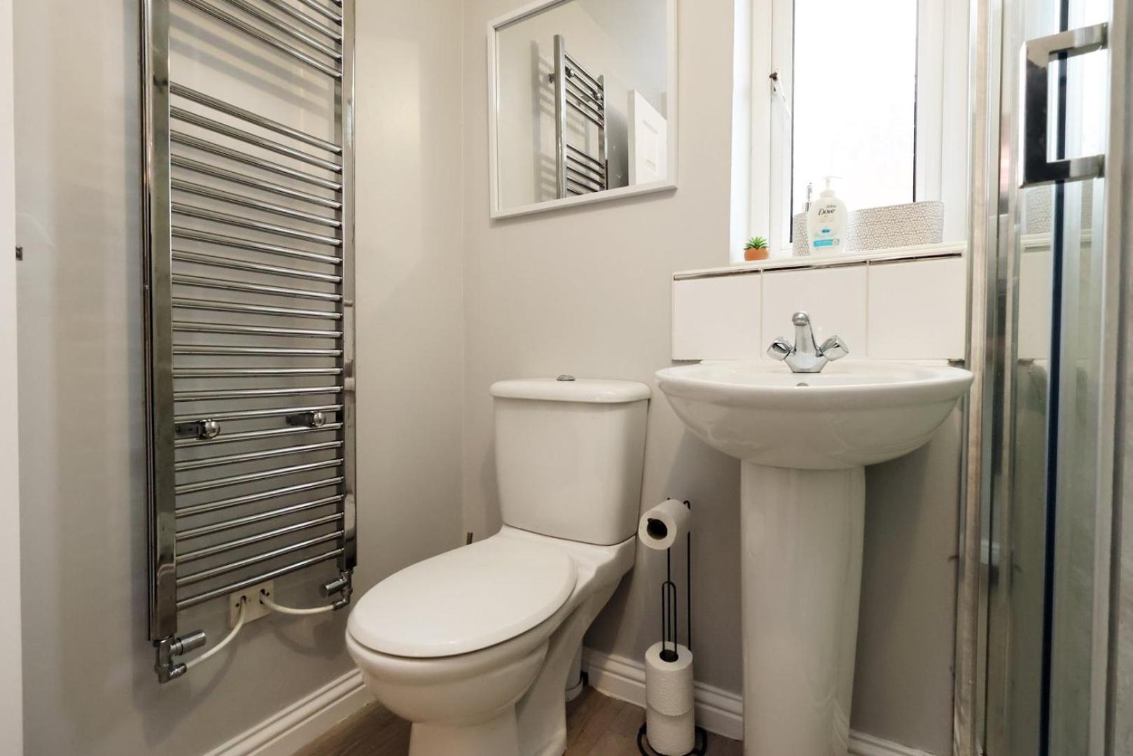 Apartament Relaxing 2-Bed Coastal Escape In Port Talbot Zewnętrze zdjęcie