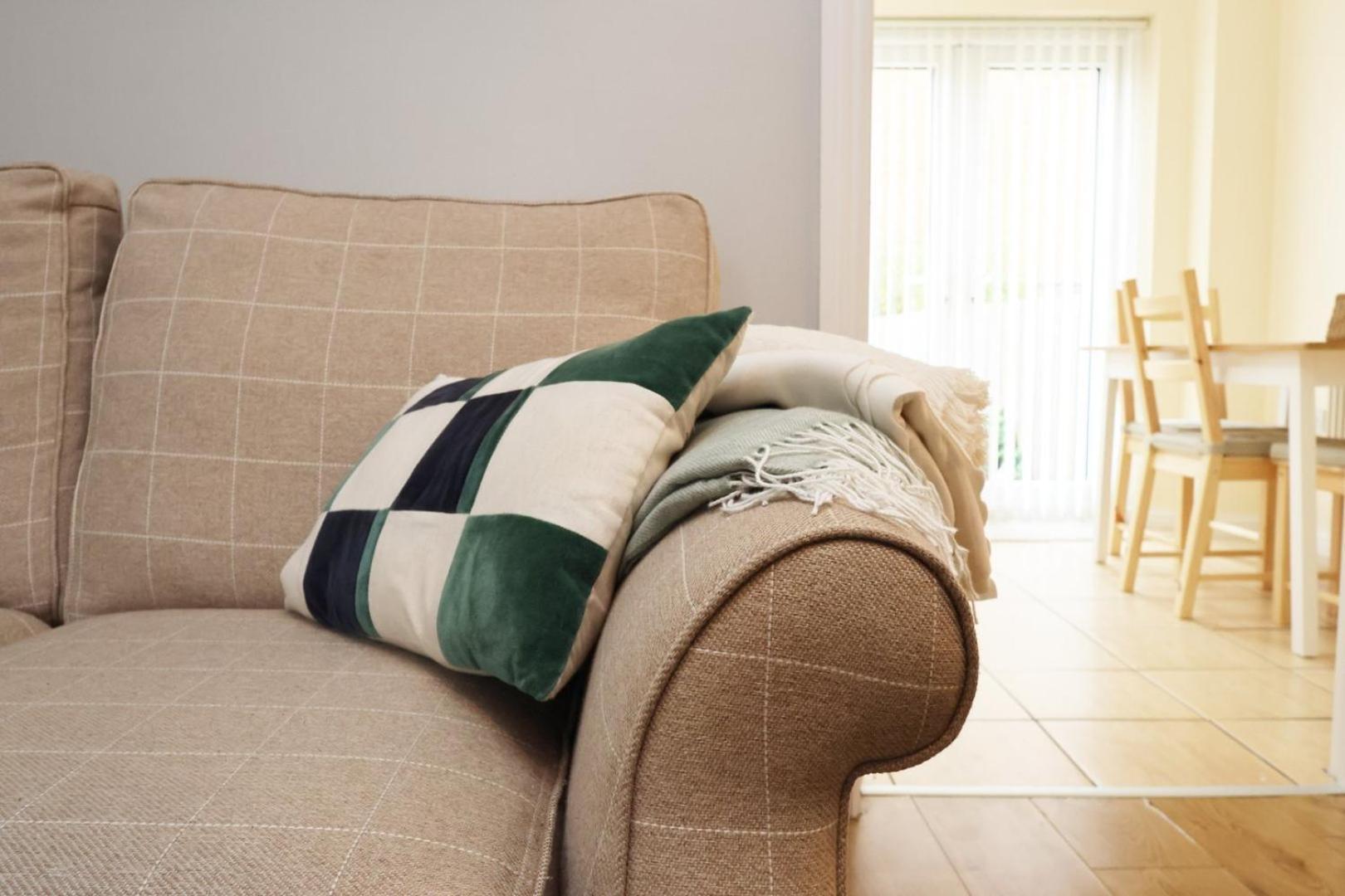Apartament Relaxing 2-Bed Coastal Escape In Port Talbot Zewnętrze zdjęcie